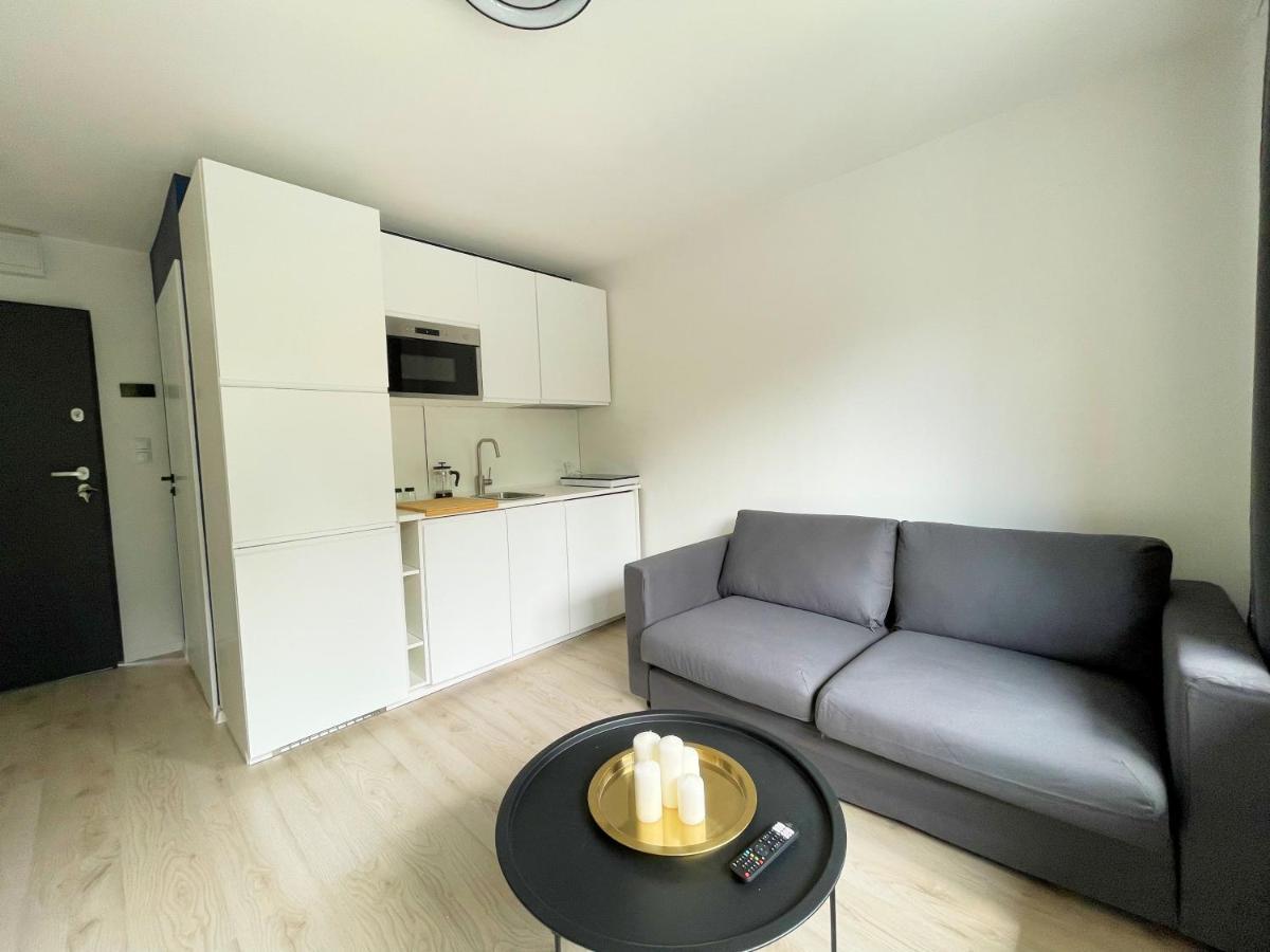 Batorego 18 - White - 450M Stacja Metra Pola Mokotowskie, 800M Biblioteka Narodowa, 20M Piekny Park Pola Mokotowskie, 800M Do Sgh - Wifi - Smart Tv - Good Apartments Varşova Dış mekan fotoğraf
