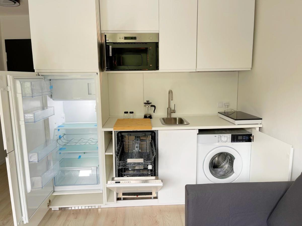 Batorego 18 - White - 450M Stacja Metra Pola Mokotowskie, 800M Biblioteka Narodowa, 20M Piekny Park Pola Mokotowskie, 800M Do Sgh - Wifi - Smart Tv - Good Apartments Varşova Dış mekan fotoğraf