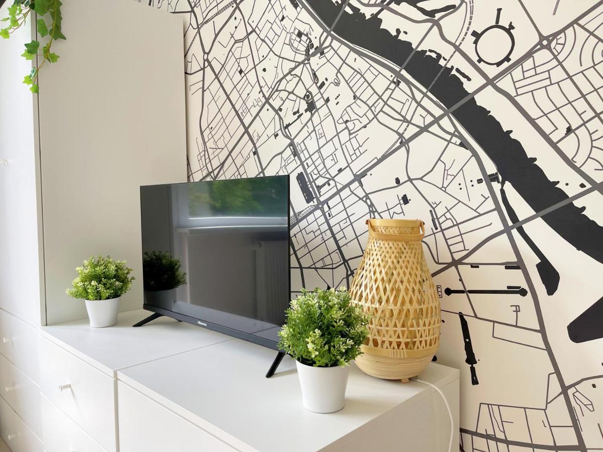 Batorego 18 - White - 450M Stacja Metra Pola Mokotowskie, 800M Biblioteka Narodowa, 20M Piekny Park Pola Mokotowskie, 800M Do Sgh - Wifi - Smart Tv - Good Apartments Varşova Dış mekan fotoğraf
